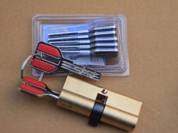 马龙24小时上门开锁公司